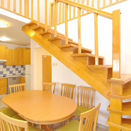 Apartmán In Mit Eigenem Balkon By Interhome *