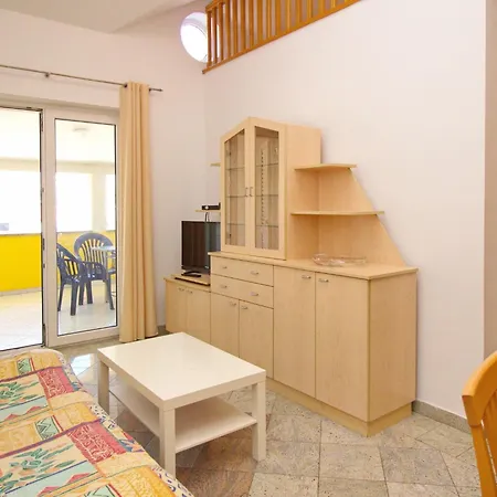 Apartmán In Mit Eigenem Balkon By Interhome *