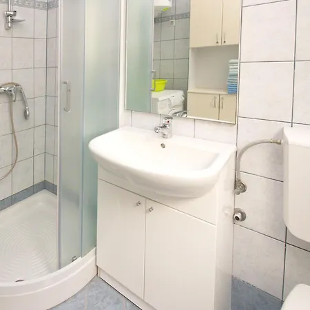 In Mit Eigenem Balkon By Interhome Apartament