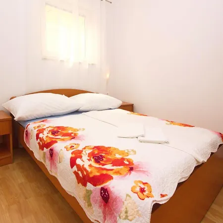 In Mit Eigenem Balkon By Interhome Baška